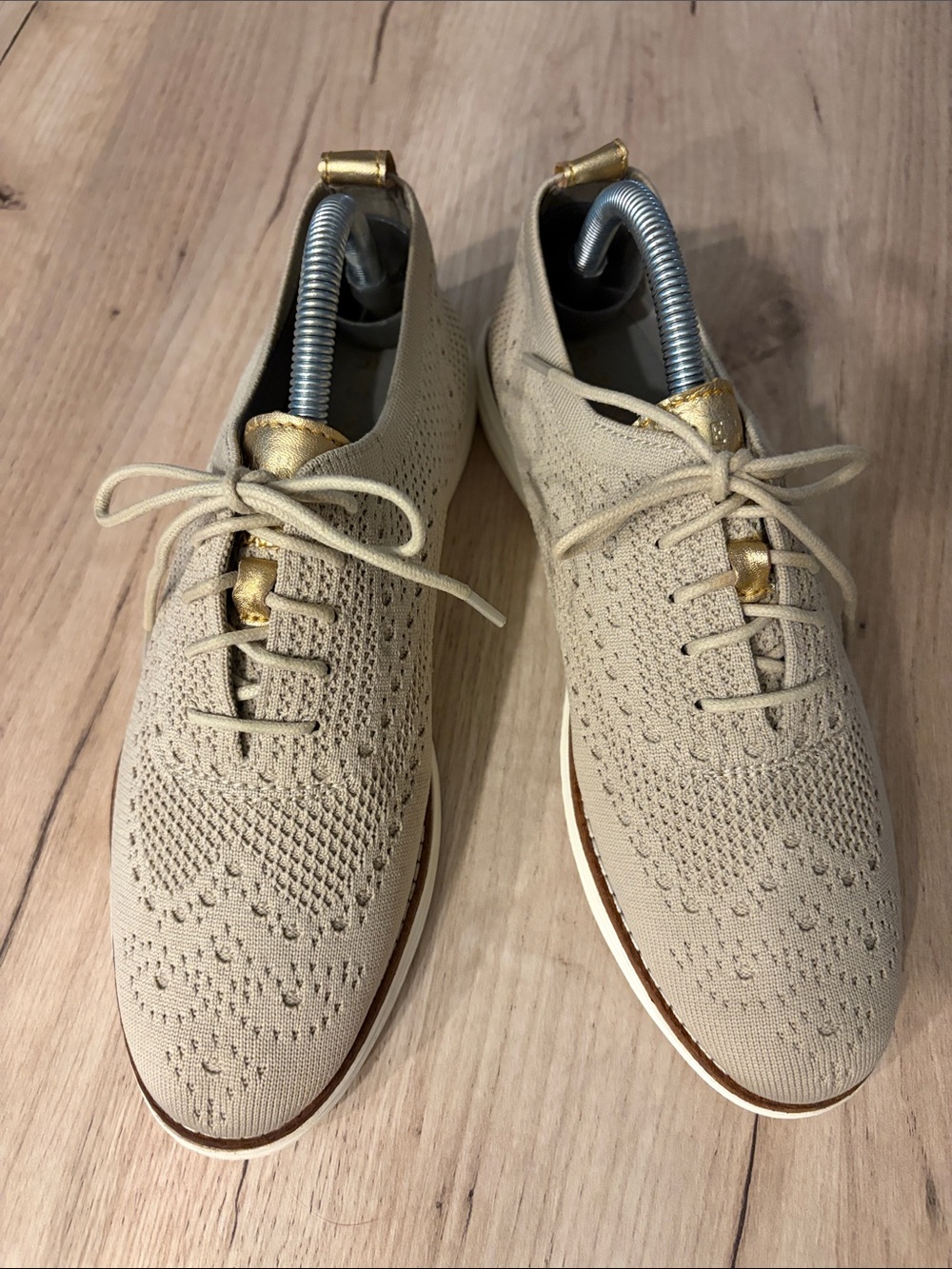 COLE HAAN ORIGINALGRAND STITCHLITE WINGTIP OXFORDS BEIGE GOLD SIZE 8.5